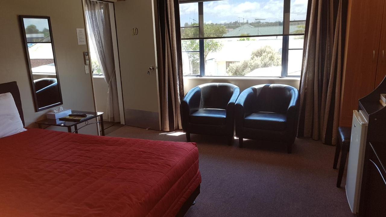 Palm Court Motel オトロハンガ エクステリア 写真